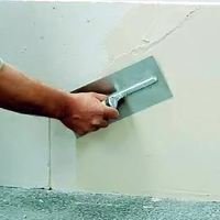 Ремонт стенок в квартире | Выравнивание стенок штукатуркой